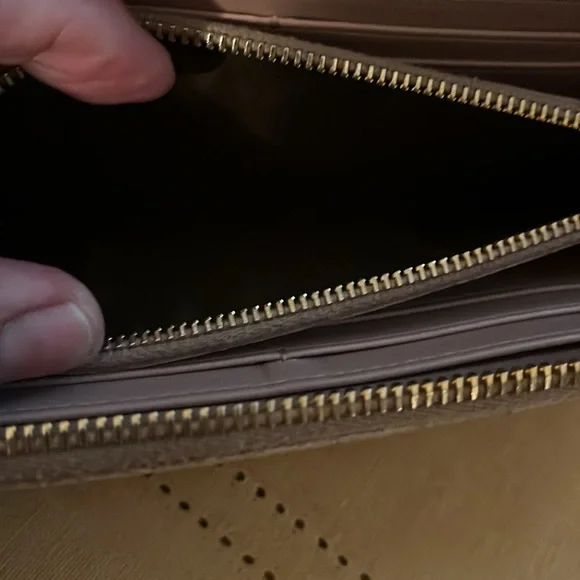 Miu Miu Long Zip Around Croc Embossed Beige Wallet - Picture 8 of 9